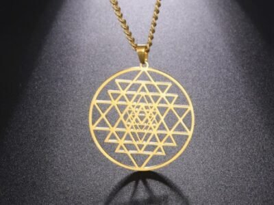 Colgante Sri Yantra dorado